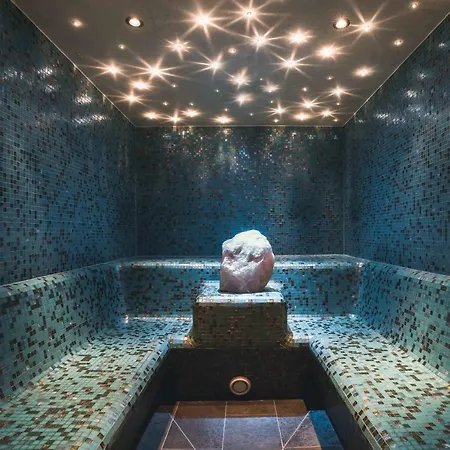 Felbermayer & Alpinespa-montafon Gaschurn